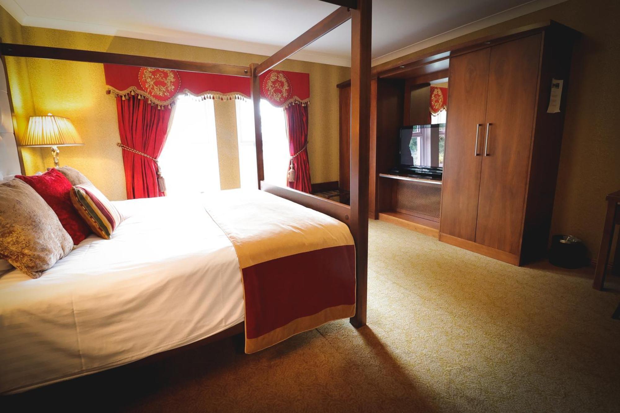 O'Neill Arms Hotel Toome Екстер'єр фото
