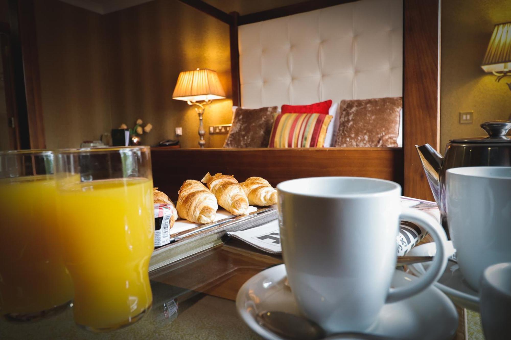 O'Neill Arms Hotel Toome Екстер'єр фото