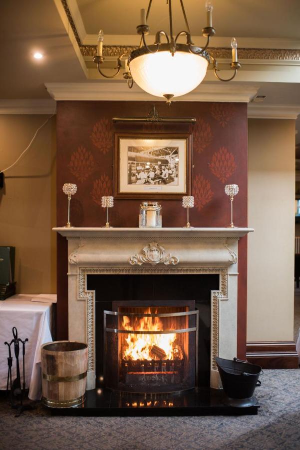 O'Neill Arms Hotel Toome Екстер'єр фото
