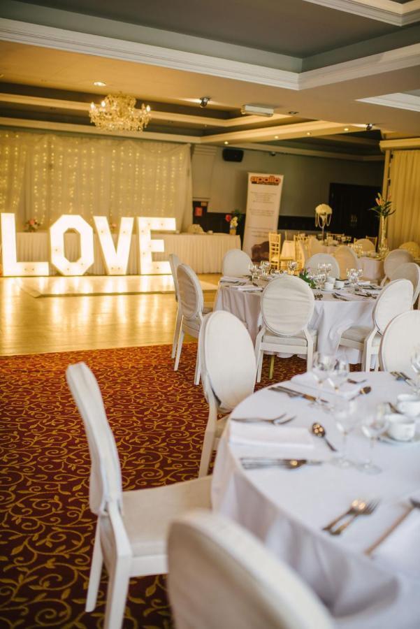O'Neill Arms Hotel Toome Екстер'єр фото